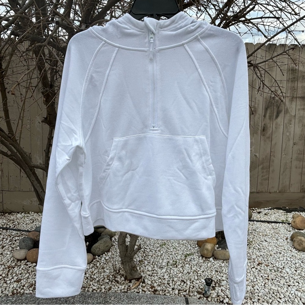 Women’s white cropped half zipper middle pocket hoodie size L brand new